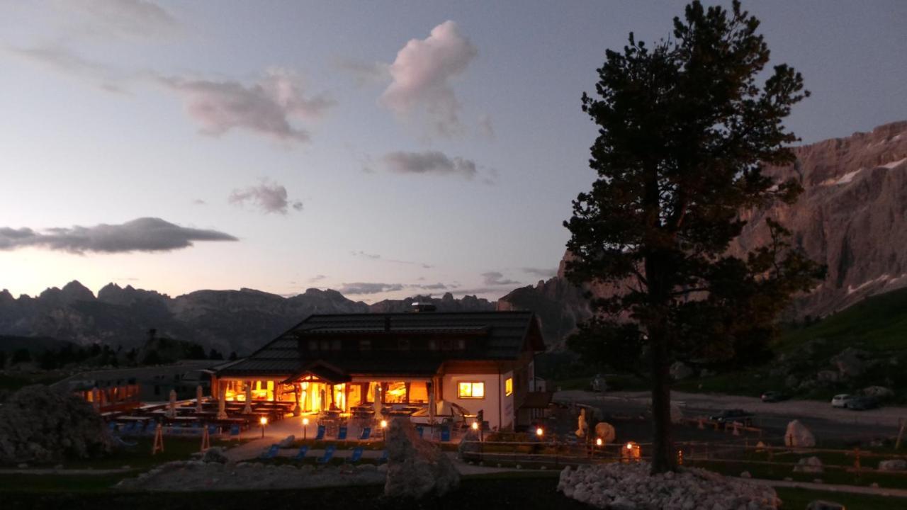 סלבה די ואל גרדנה Passo Sella Dolomiti Mountain Resort מראה חיצוני תמונה