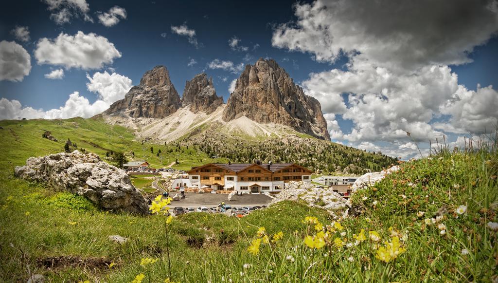 סלבה די ואל גרדנה Passo Sella Dolomiti Mountain Resort מראה חיצוני תמונה